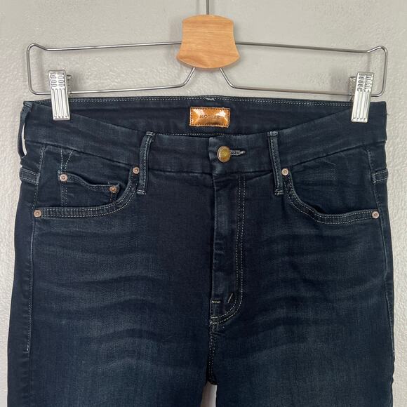 Mother High Waisted Looker Ankle Fray Jeans Dark Blue Wash Women's Size 28 Crop - Picture 4 of 14